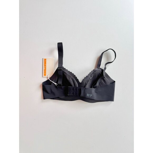 NWT KNIXTEEN Black Bra Boss Scalloped Seamless Bra, Size M - Picture 3 of 9